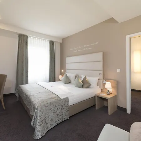 Best Western Hotel Lamm Singen Exterior photo